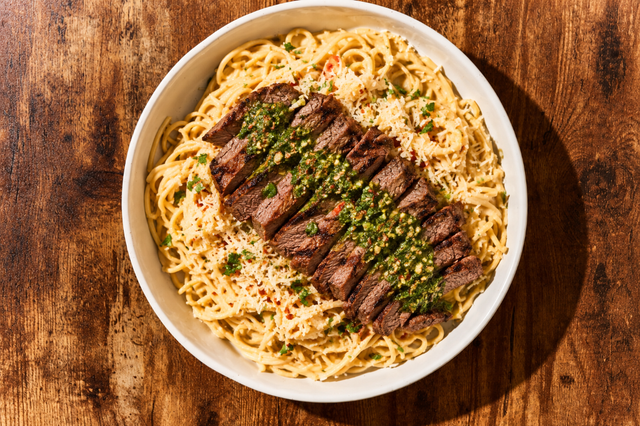 PASTA LATINA & CARNE ASADA