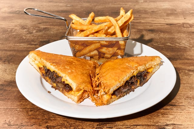 D' BRISKET GRILLED CHEESE