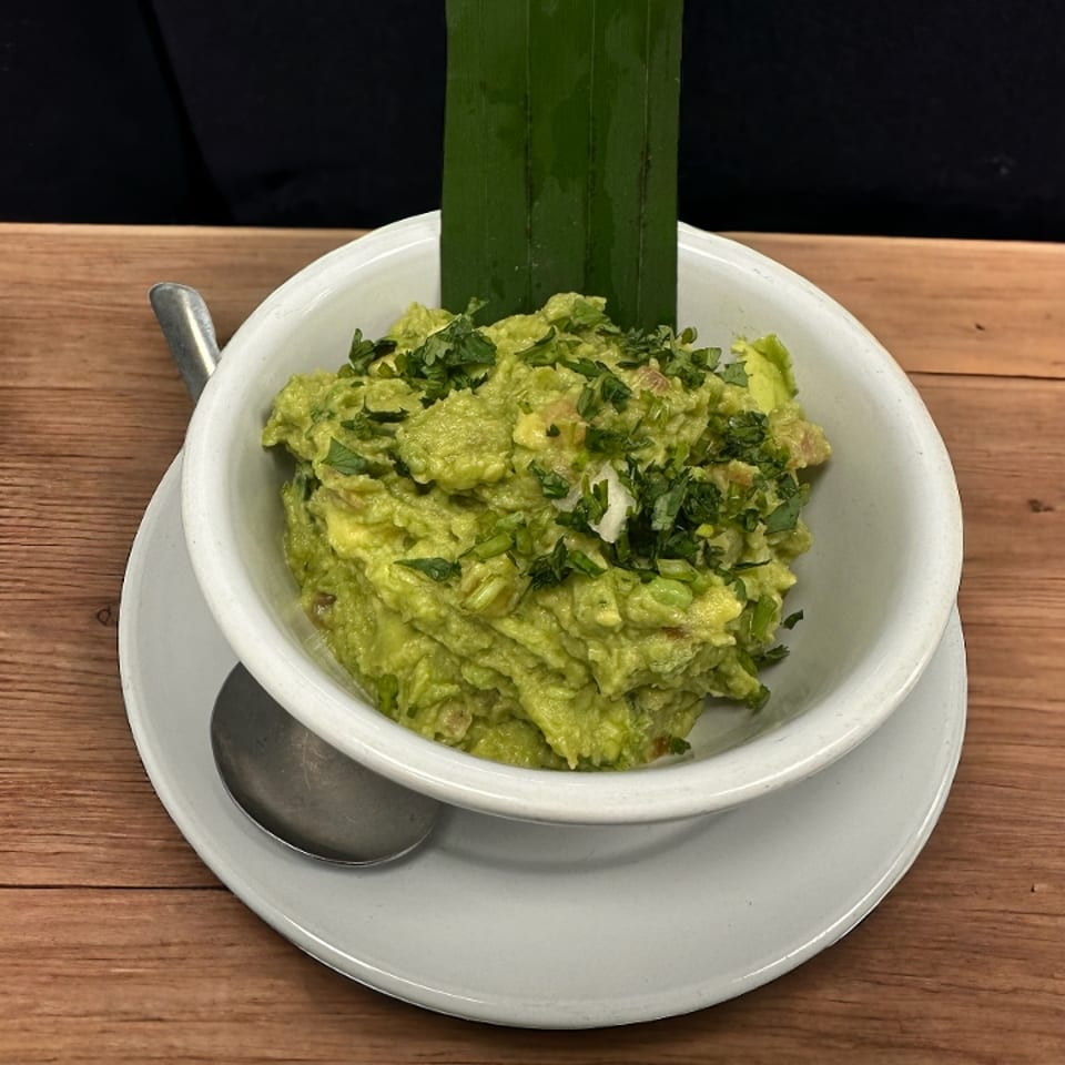 Discover Our Delicious Guacamole